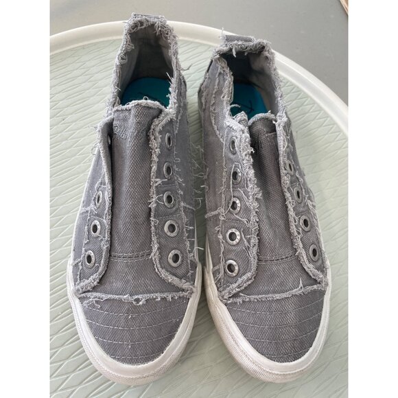 Blowfish Malibu Sneakers Size 6 Canvas Slip On Gray Distressed Frayed Comfort - Picture 7 of 10